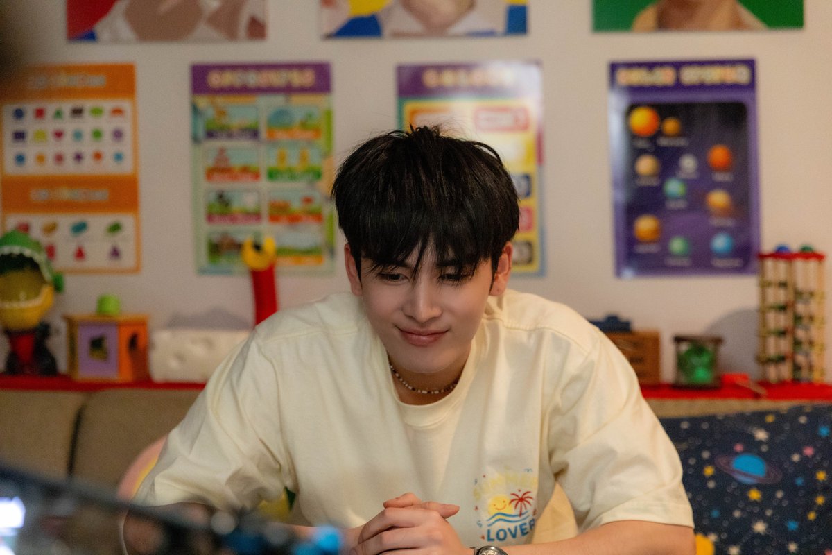 รักครูเท่าโลกเลย Love You Teacher tweet media