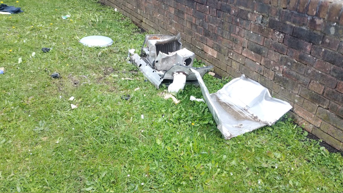 OurBellGreen's tweet image. Dear @NHSEnglandLDN. When somebody dumps an old boiler on your land [pic 1 &amp;amp; 2] @ Sydenham Green, the appropriate response is not to get your gardeners to #flytip it onto the public no-mow meadow outside your site [pic 3]. Because that is a criminal offence! #bellgreen #sydenham