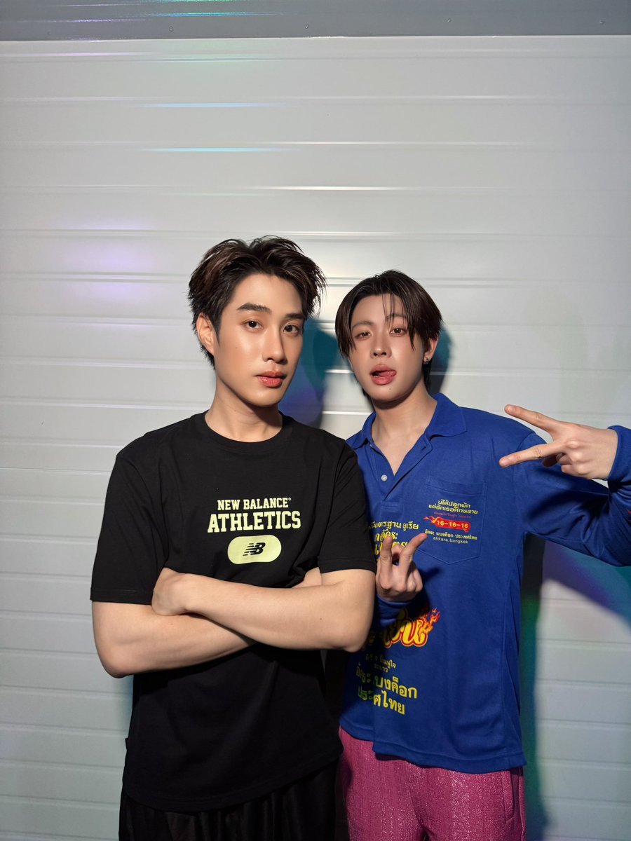 little b ꙳ ⭐️ tweet media