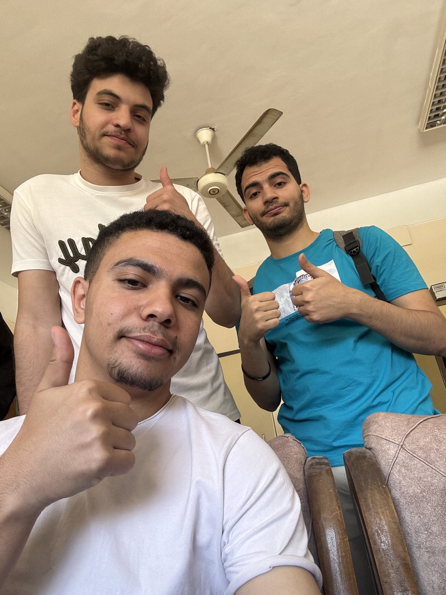 عبـدُاللّٰـه. tweet media