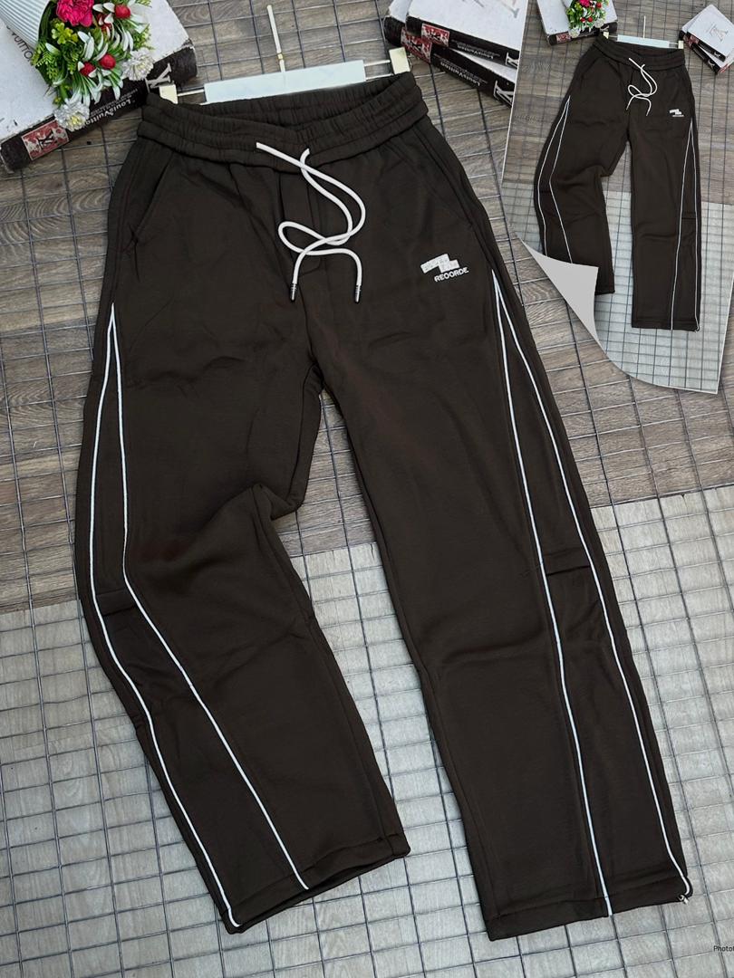 Jennie Pete Essentials - PBD 0269 tweet media