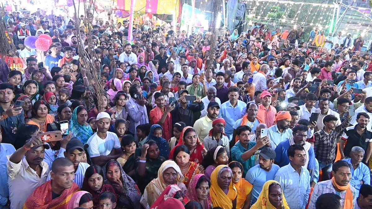 samrat4bjp's tweet image. #Navratri #MaaDurga #Tarapur #Asarganj #DholaPahadi #Bihar #Sanskriti #Aastha ✨