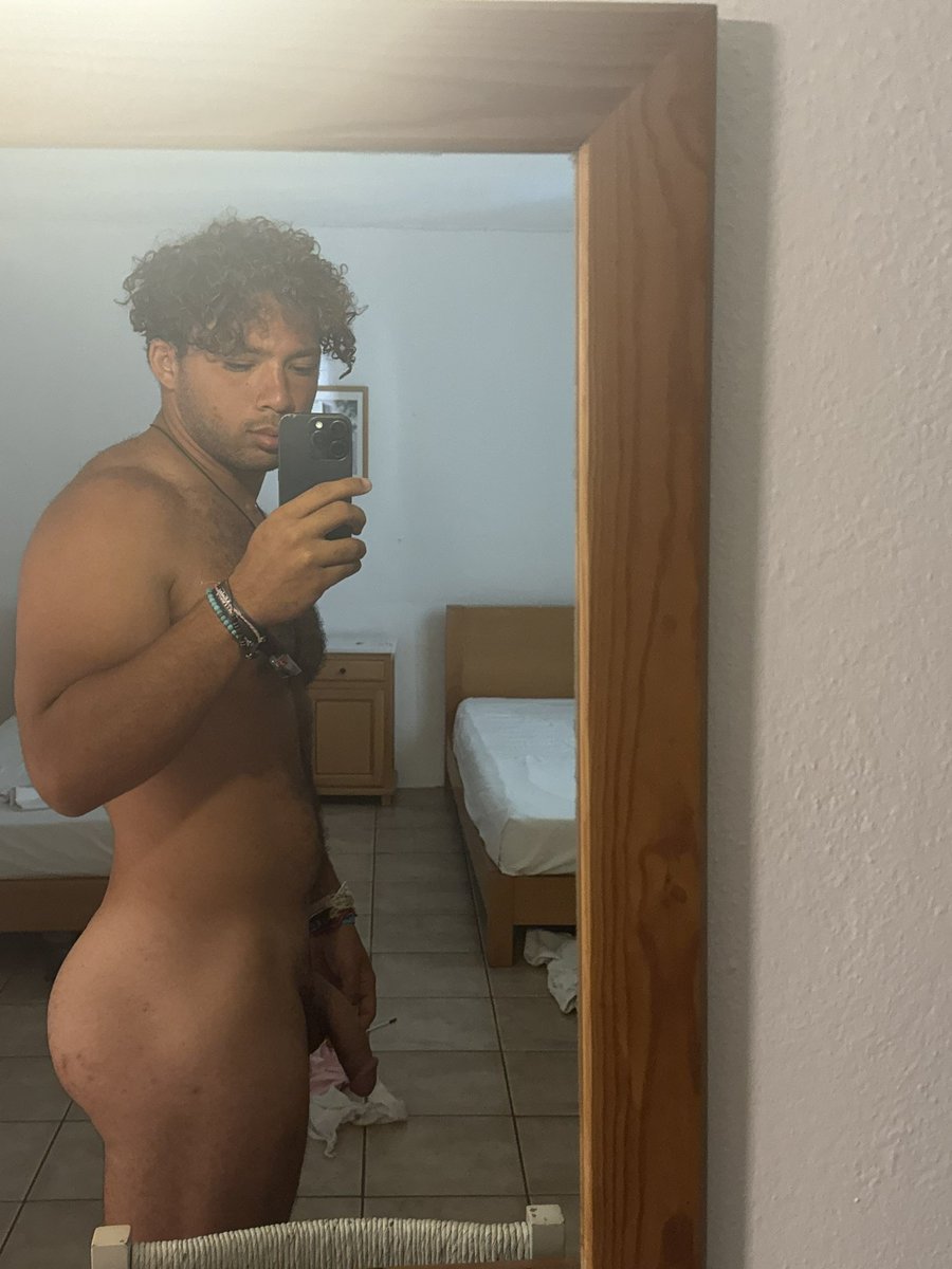 xxdreamworlldxx's tweet photo. Repost if u would let me hit https://t.co/VTfKaNfJsp