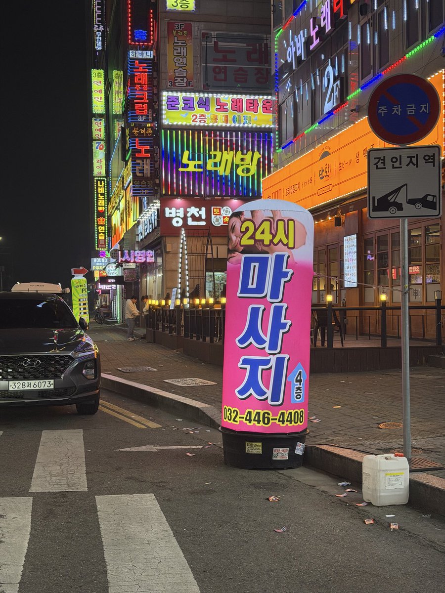 Chuck Axelrod tweet media