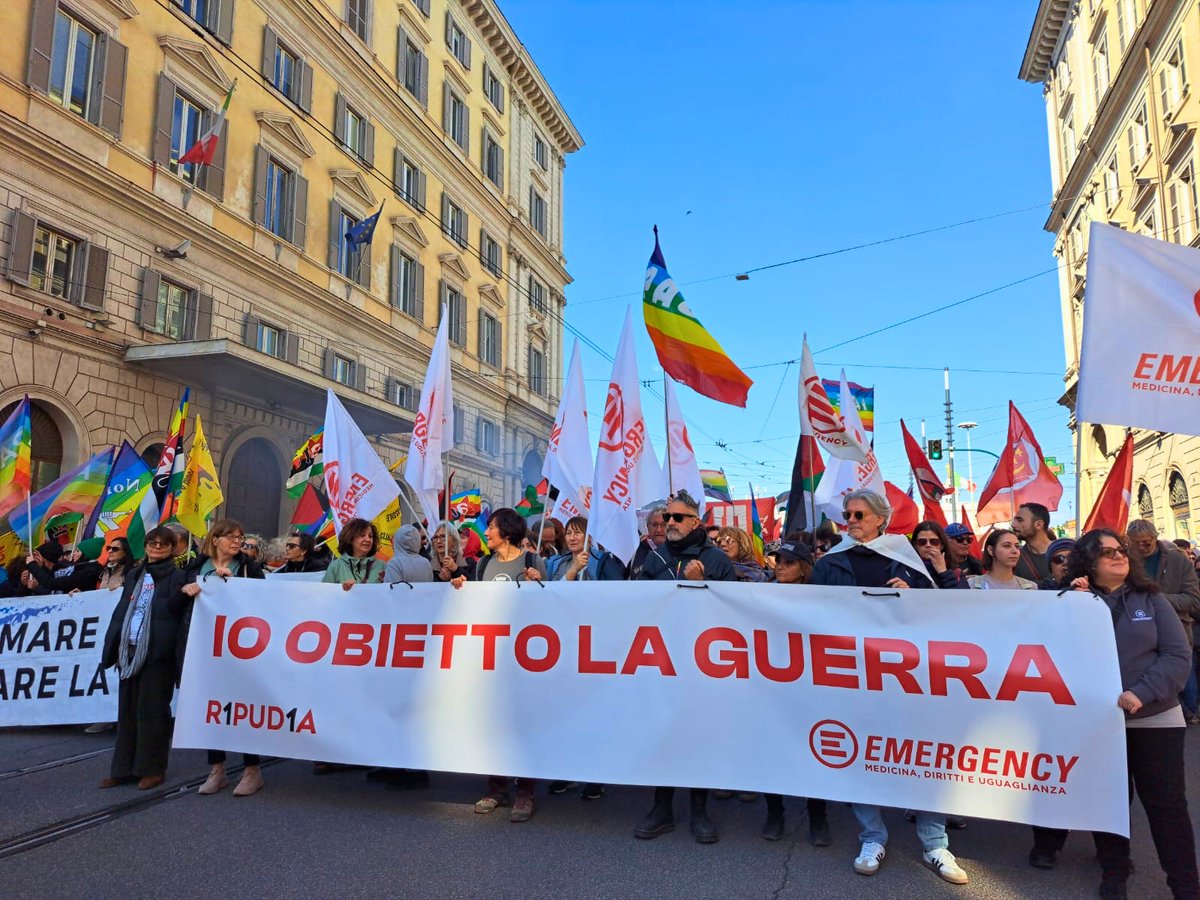 EMERGENCY tweet media