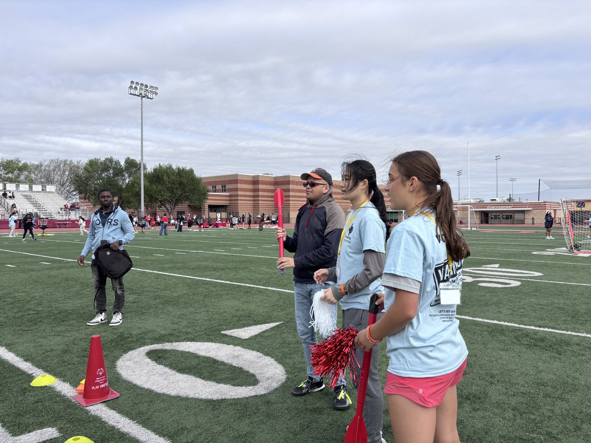 Clements_GBB's tweet photo. A great Saturday to be a volunteer at the Unified Sports Field Day!! https://t.co/AuUSv9w23r