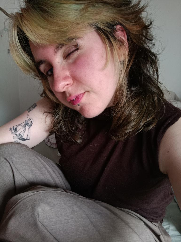 menis 🪲 tweet media