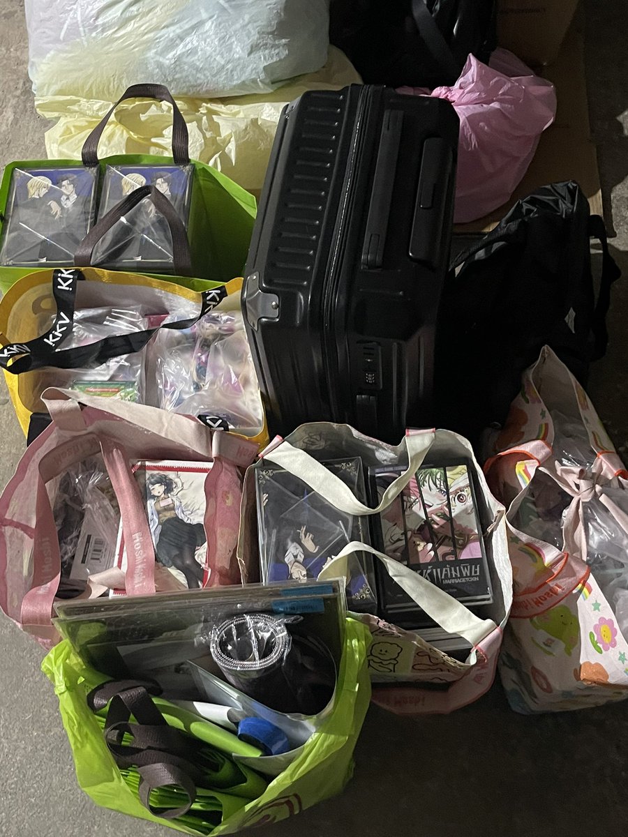 n🎱 G!rls N͜͡o liғᗴ tweet media