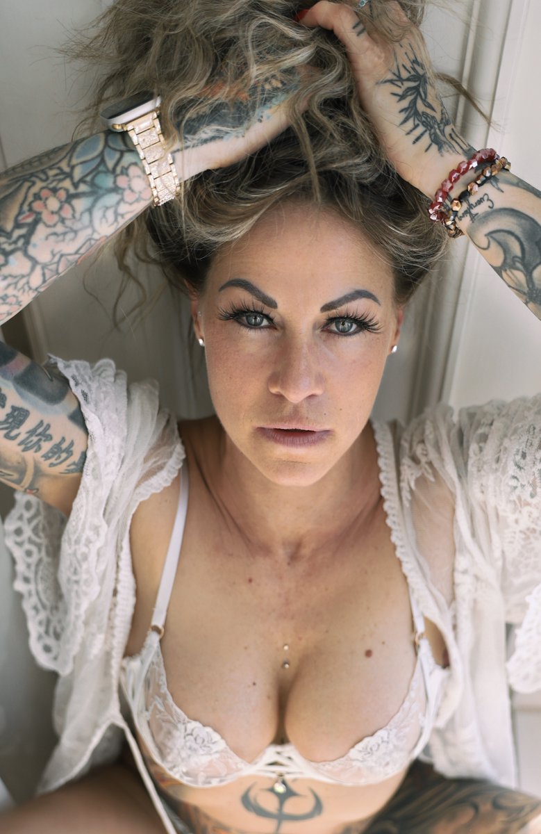 TatjanaSue tweet media