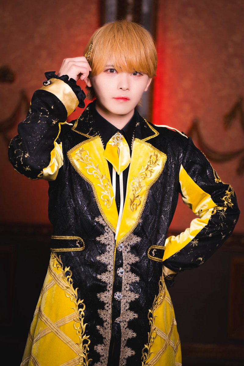 つきしま あやと tweet media