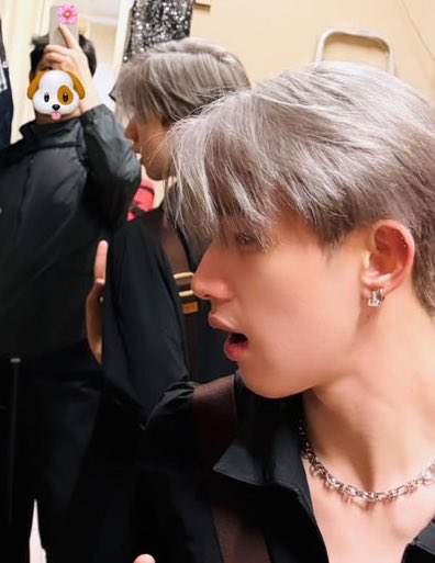 ดีนี่ ྀིซัง tweet media