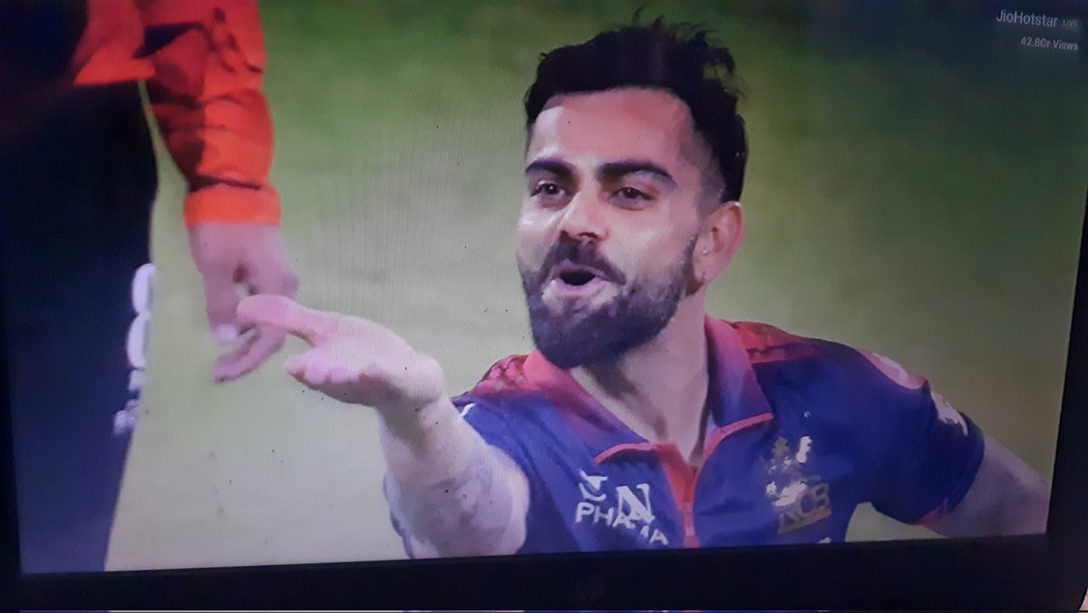 𝑪𝒉𝒓𝒊𝒔♡̷̷ˎˊ˗ tweet media