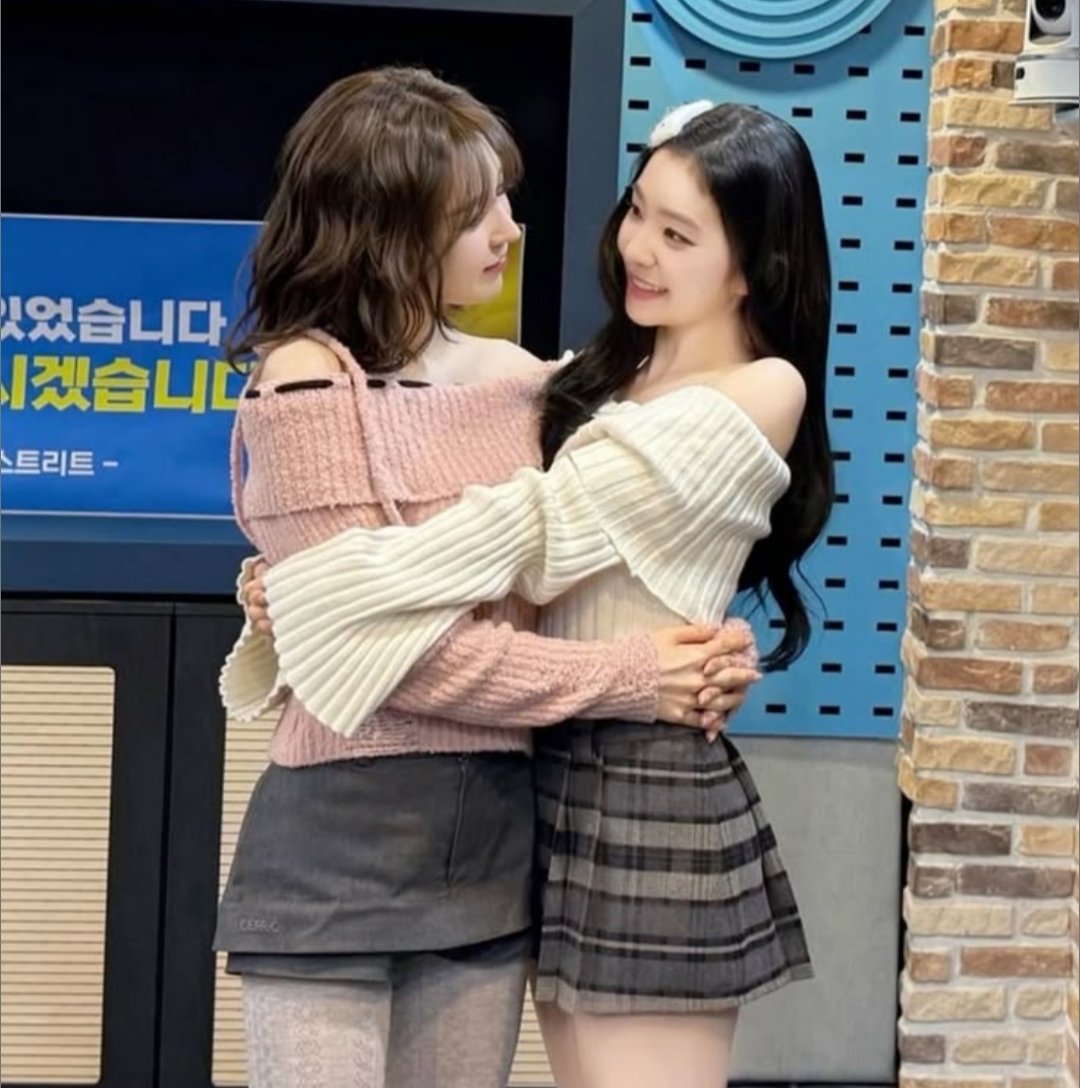 완이~~ tweet media