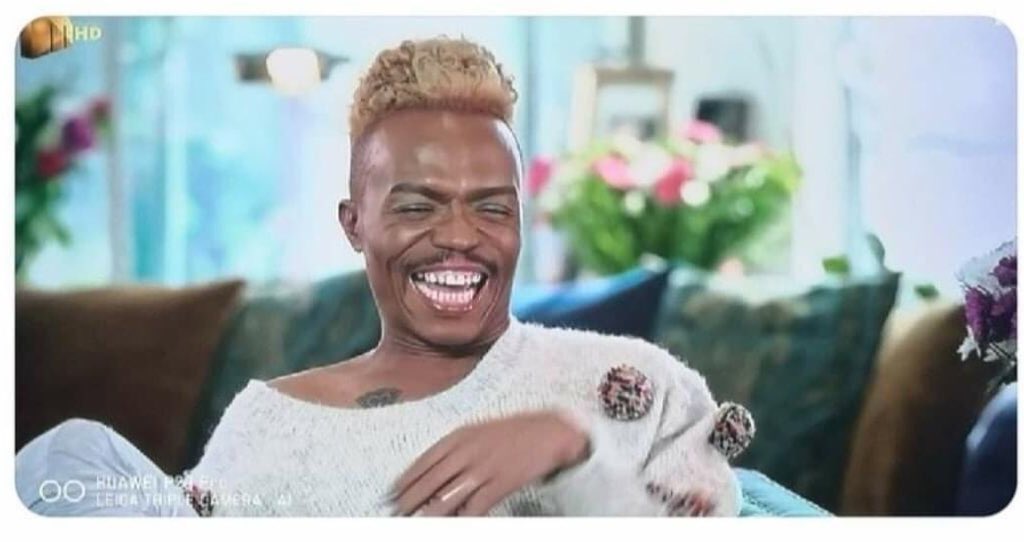 Liema, in her live yesterday said until her enemies cry, they haven't scattered enough 🤣🤣🤣!!!

LIEMA CONNECTS WITH LLF
QUEEN OF BAZOZWA LIEMA
#BellsNWhistlesEP
#LiemaPantsi
#BBMzansi #BBMzansiS6