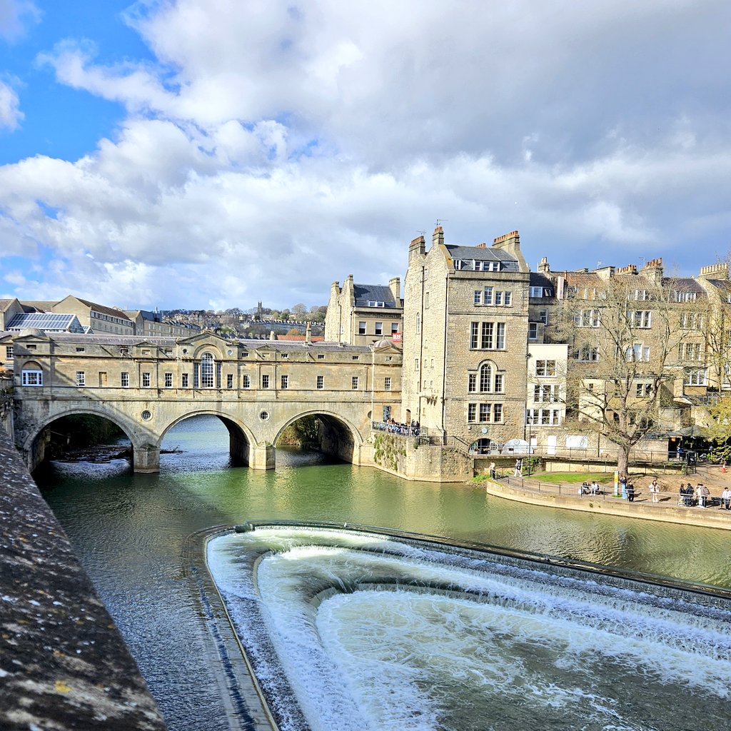 * ℱ𝐫𝐚𝐧𝐜𝐞𝐬𝐜𝐚. tweet media