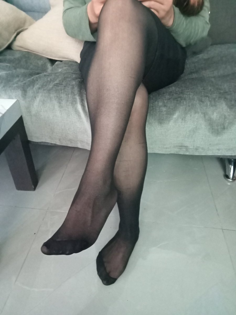 manet_camille's tweet photo. Seulement des bas noirs…
La suite est sur mon OnlyFans 🖤
Tu oses ?
@SandyTeAyuda @Love_cute_toes
#ToutesBellesToutesEnHaut #basnoirs #fetish https://t.co/Ct4ZCcZLly