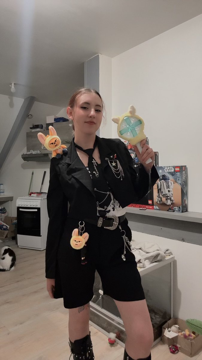 jewnzz ‧₊ᵎᵎ🐰⋅°✮ tweet media