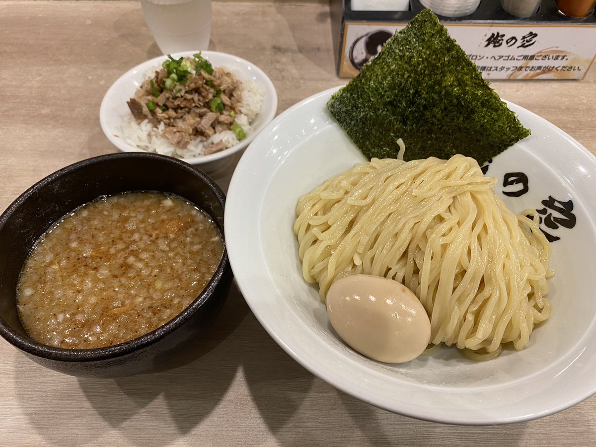 ks_soul0119's tweet image. 今日の昼メシと夜メシ❕
けもにぃナビのオススメグルメ、
毎回美味いメシ食えるの助かる🐹

#たましいごはん
#レッドロック
#RedRock
#俺の空