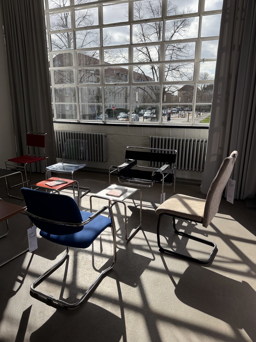 Bauhaus Movement tweet media