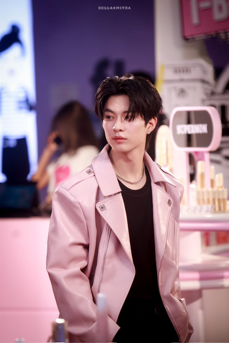 B̶E̶L̶L̶A̶X̶M̶I̶T̶R̶A̶ tweet media