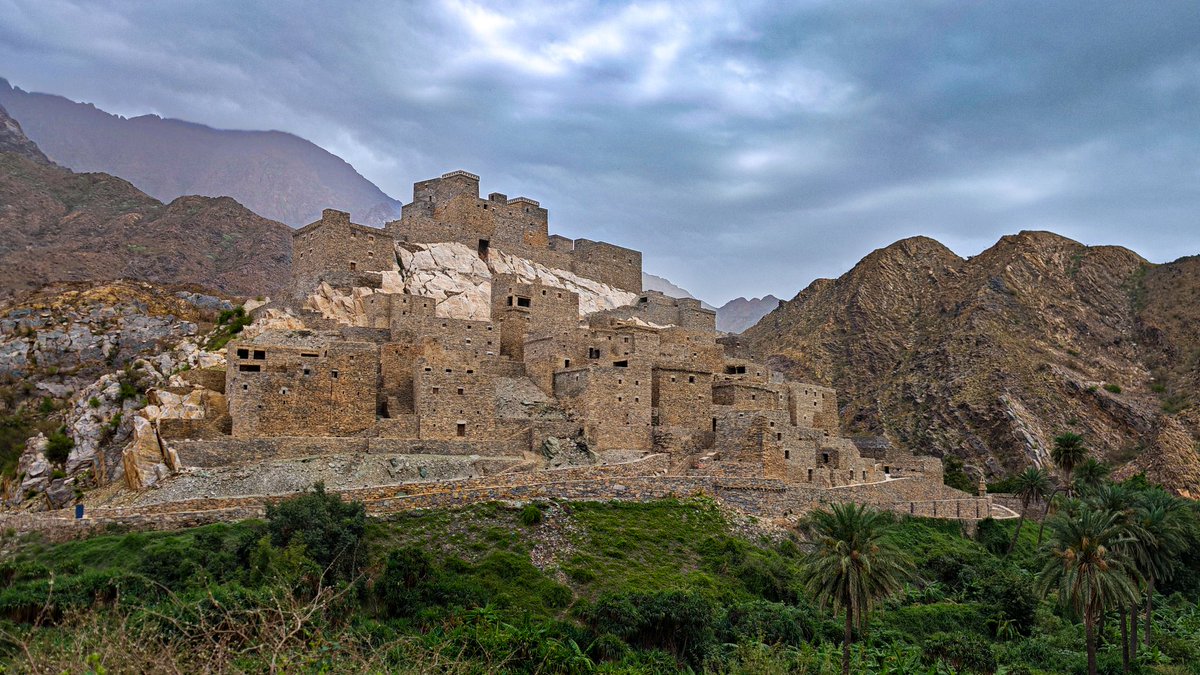 أحمد بن خلف tweet media