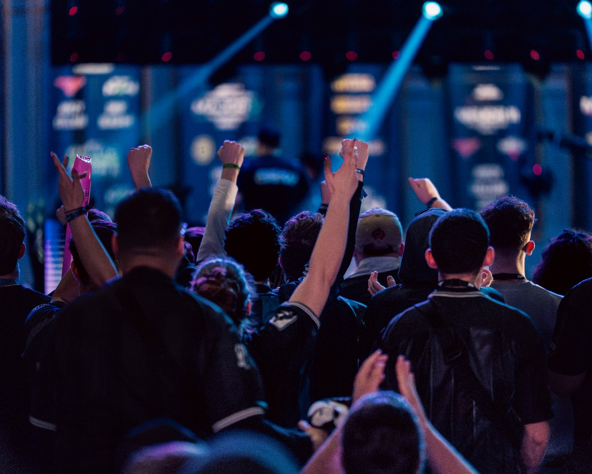 Paris Gentle Mates tweet media