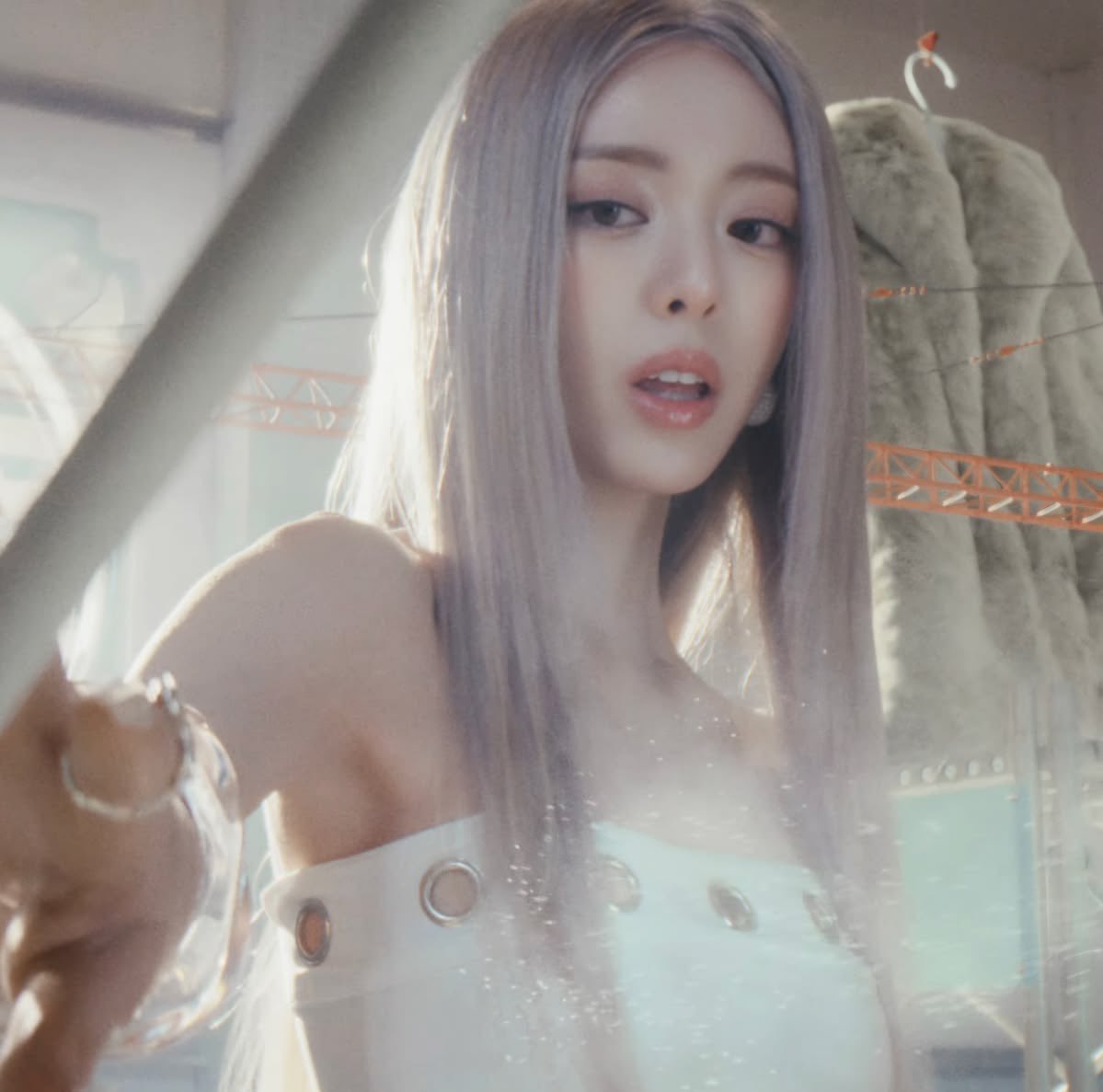 UNIVERSE ITZY tweet media