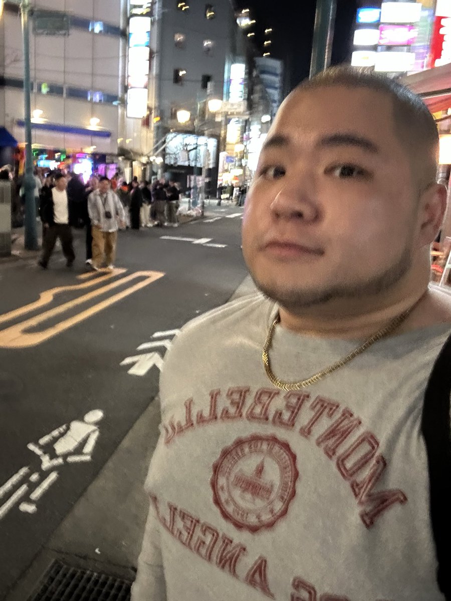 でえご tweet media