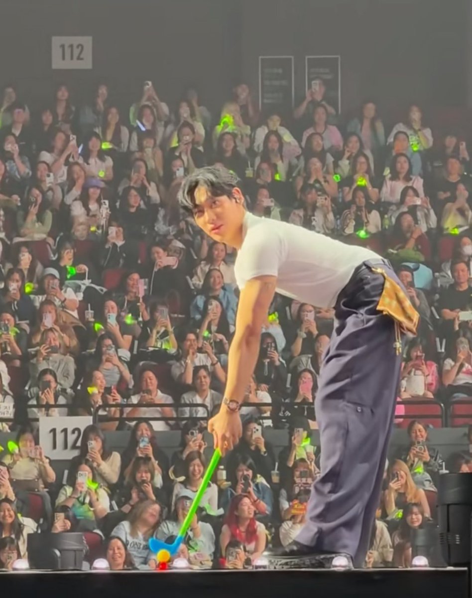 โดนเส้น55555555555555555

#BamBam #뱀뱀 <a href="/BamBam1A/">BamBam</a>