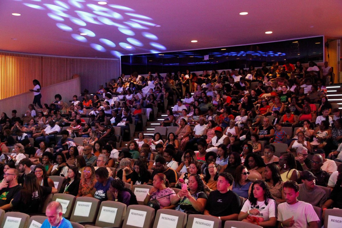 Celso Athayde tweet media