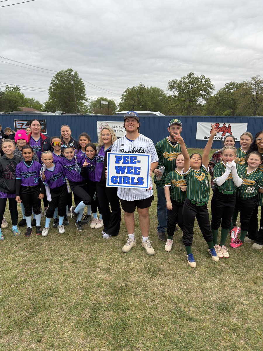 Robinson Rockets tweet media