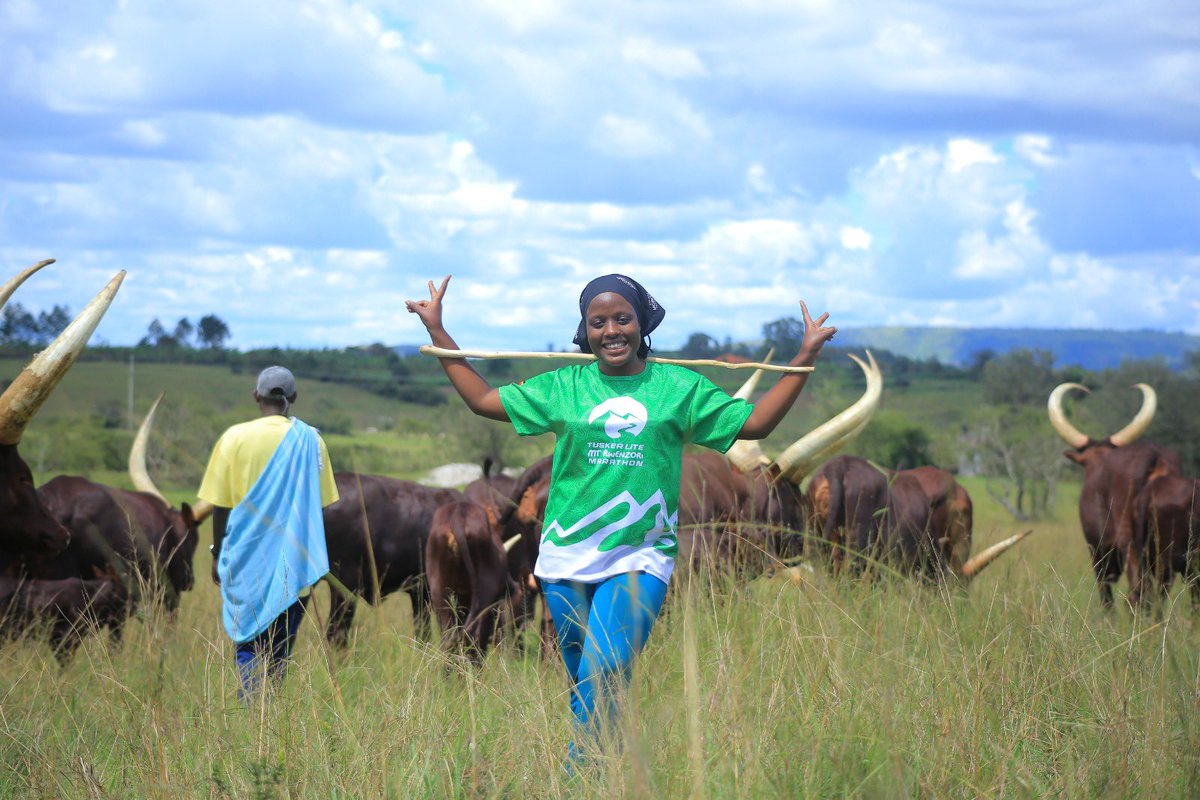 Naswifu safari guide🇺🇬 tweet media