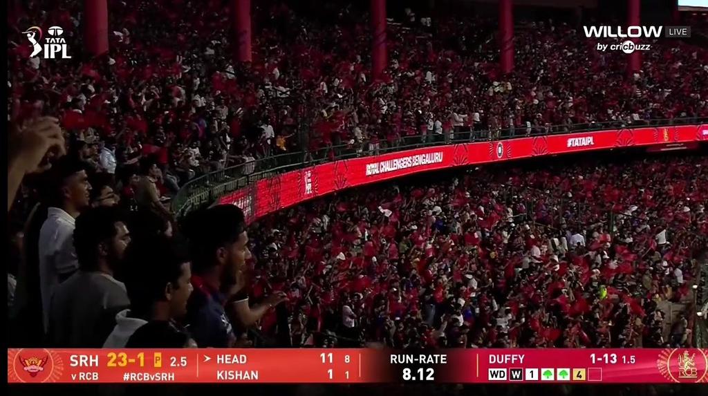 SheR•ALI tweet media