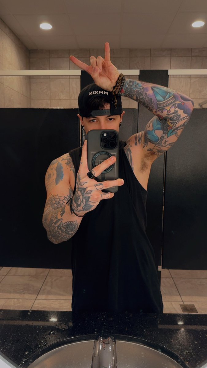 RyanRidleyAF's tweet photo. 🤘 https://t.co/W86tgqmjOt