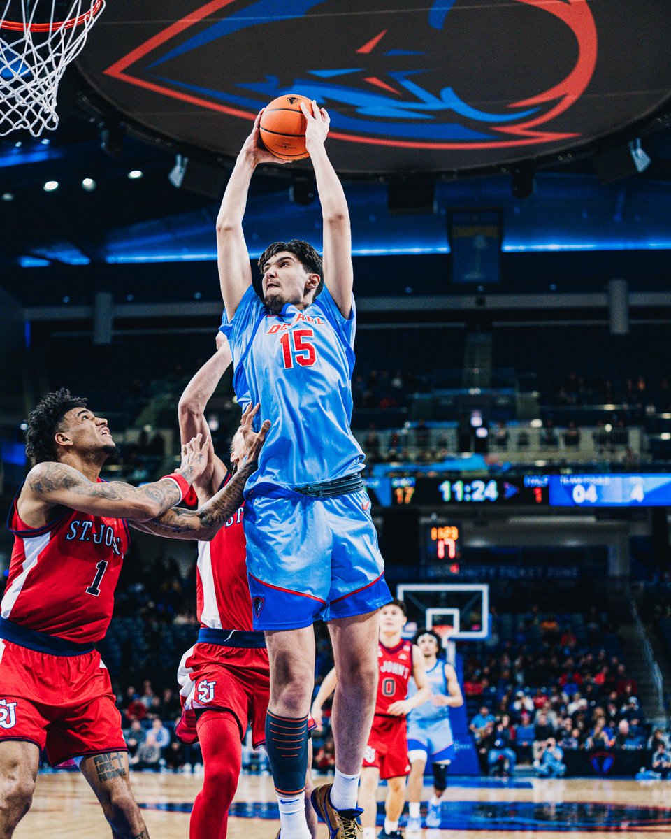 DePaul Basketball tweet media