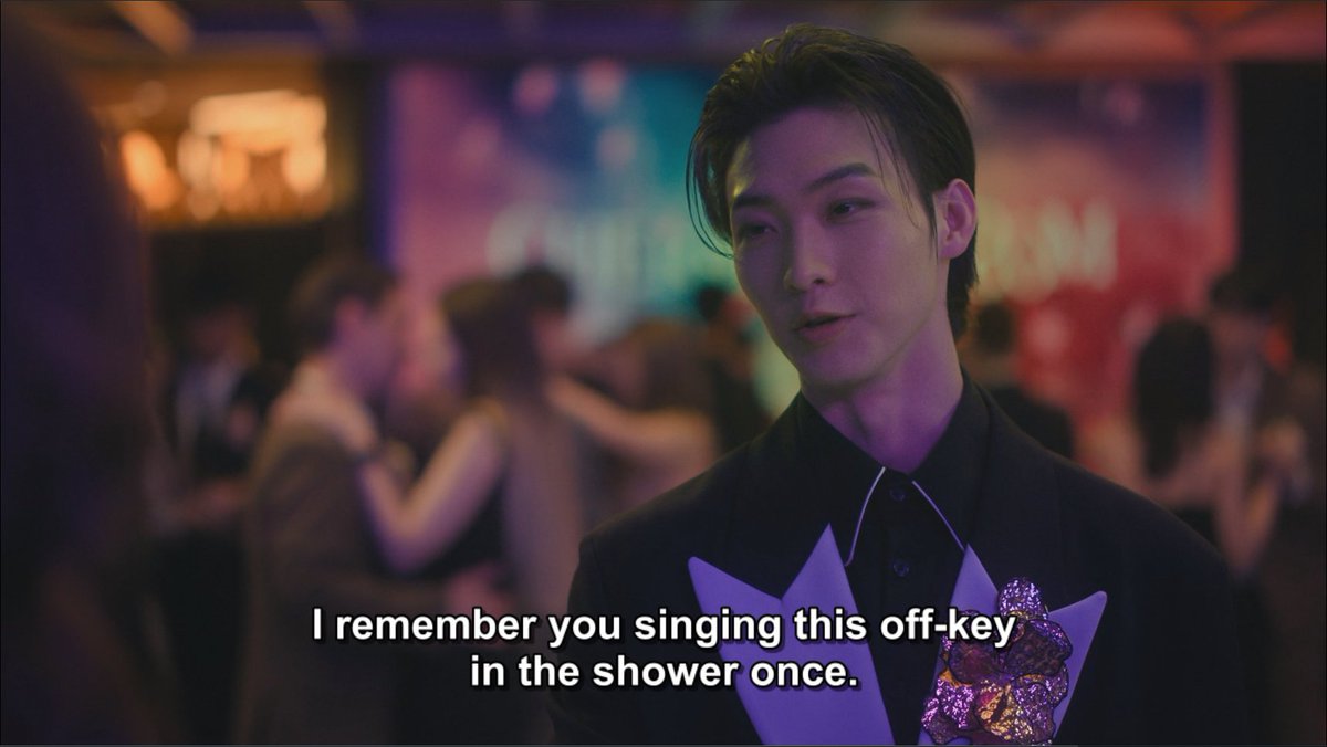 Random TV Screenshots tweet media