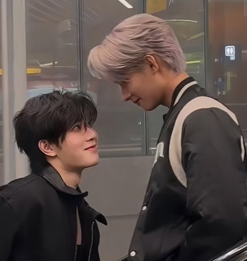 떠이미- tweet media