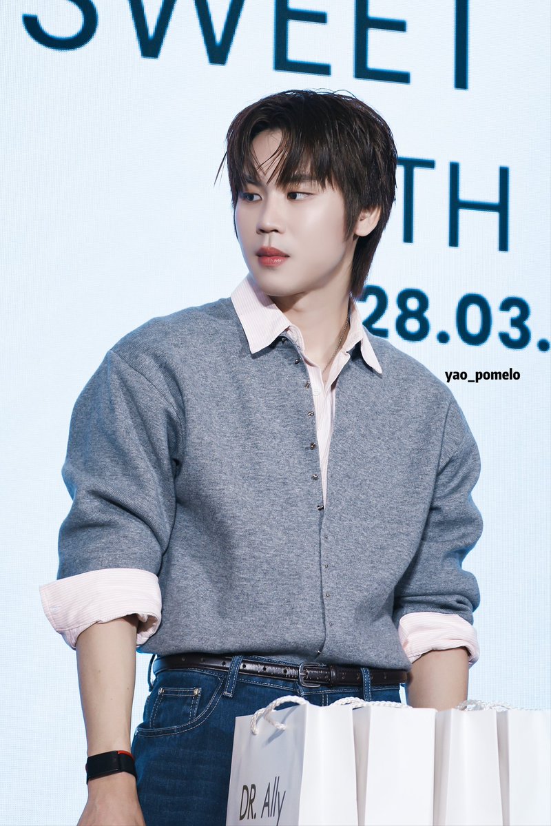 yao_pomelo tweet media