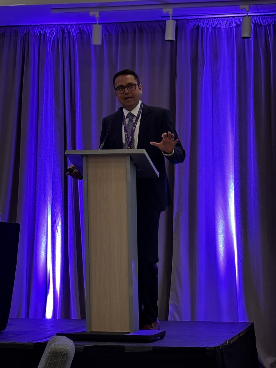 clivejmiranda's tweet photo. π« Kicking off the final day of @NatPancFdn with a βοΈ and an exciting π£οΈ by @MajumderShounak on the future of AI and models to predict pancreas disease π
#GITwitter #PancTwitter https://t.co/fKWegqA1Kj