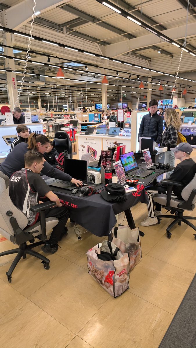 BK ROG Esports tweet media