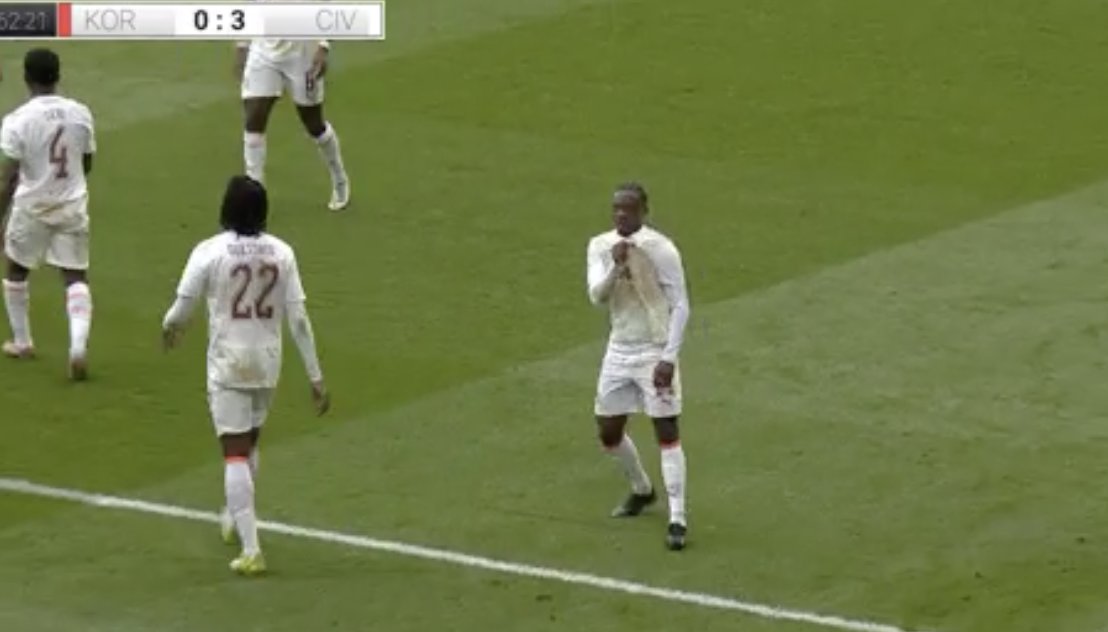 Instant Foot ⚽️ tweet media