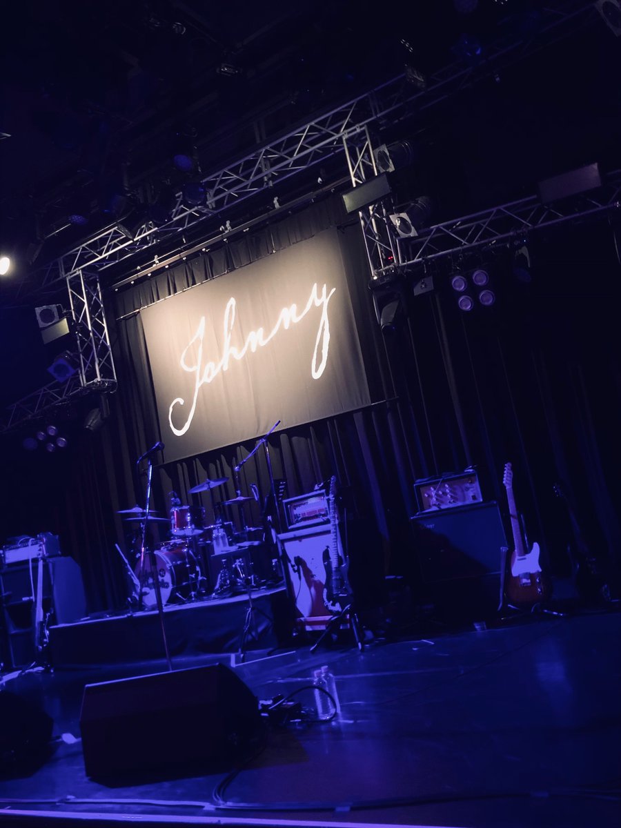 CafeSr400's tweet image. 2026.03.28 新宿Reny
Johnny Live Tour 
『ヨコハマ・グラフィティ』
Johnny（横浜銀蝿）
JOHNNY PANDORAをバックバンドに迎えてツアーファイナルの新宿！
JohnnyとJOHNNY PANDORAの一体感あるステージは激アツのロックンロール！
#Johnny  #横浜銀蝿
#JOHNNYPANDORA