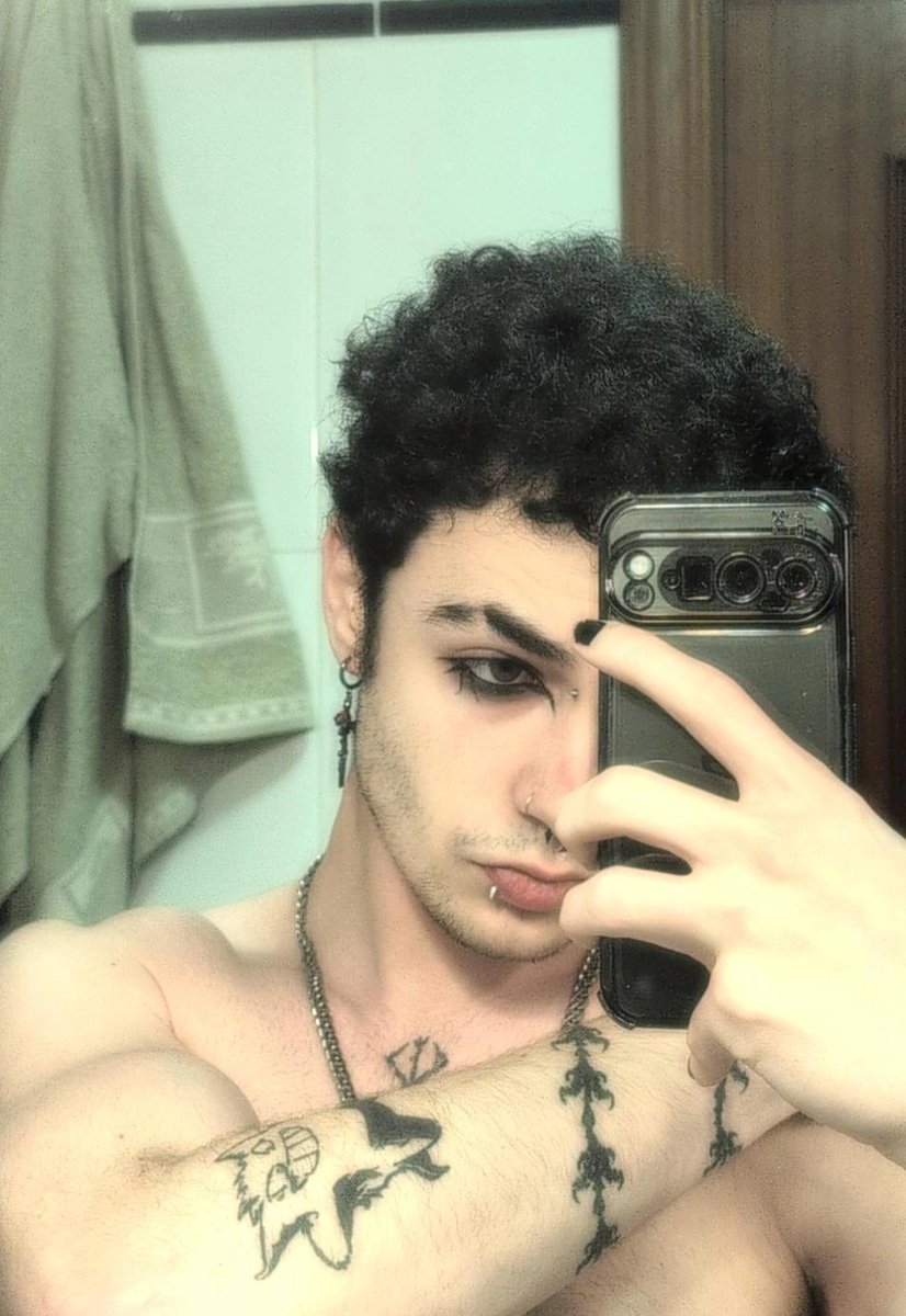 🦇Supøngo🦇 tweet media