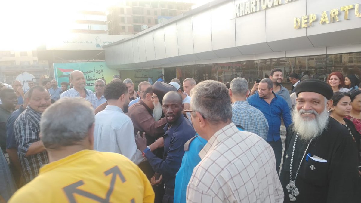 Elia R William tweet media