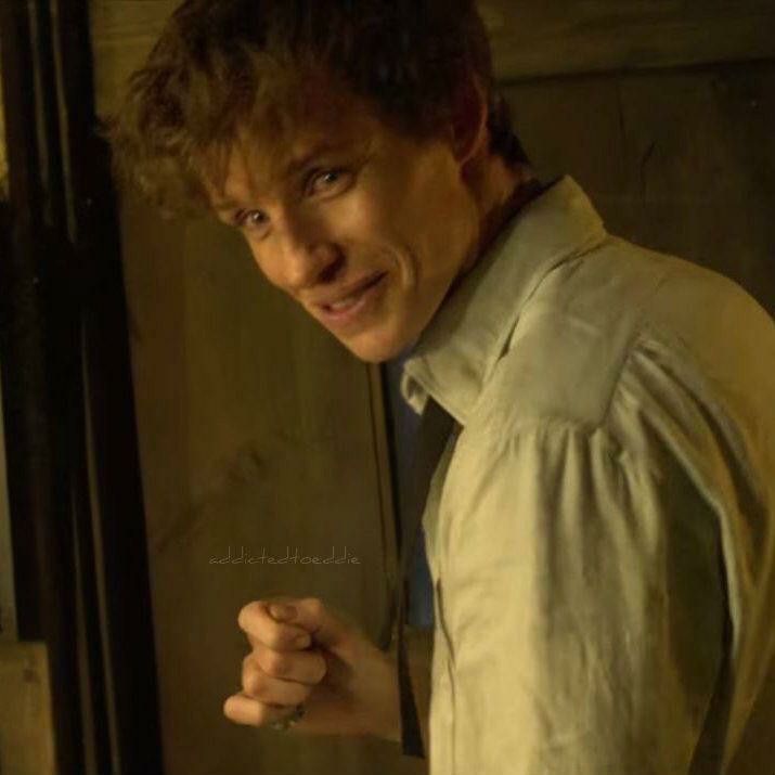 Angielockwood_'s tweet photo. He’s my comfort character 🤍 I find peace and warmth in him, like a little safe corner just for me. I really wish I could see him more. 🫠 #newtscamander #eddieredmayne #fantasticbeasts https://t.co/mt5Jigeq88