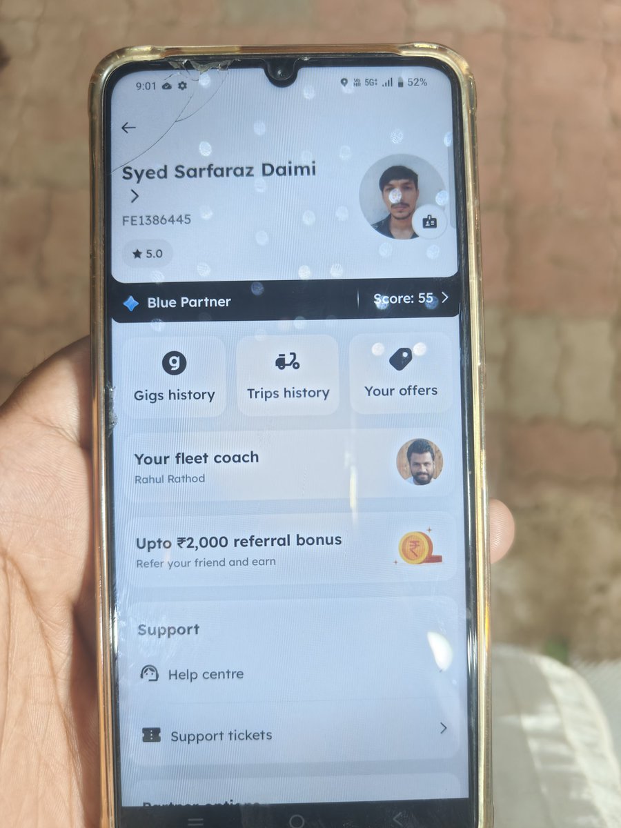 Syedzakeraman's tweet photo. 👉
@zomato @zomatocare @zomato #bidar 
Hum delivery partners ko low earning mil rahi hai aur pickup orders par earning bilkul nahi di ja rahi. Yeh fair nahi hai.
Is issue ko jaldi solve karein. #ZomatoPartner #DeliveryIssues #zomato https://t.co/Q5Ox5BTOso