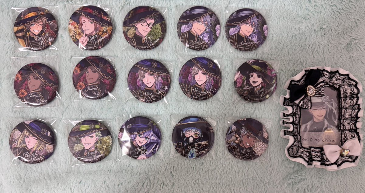 mokachan ※ウエハース箔押し缶バッジ明日受け取り tweet media