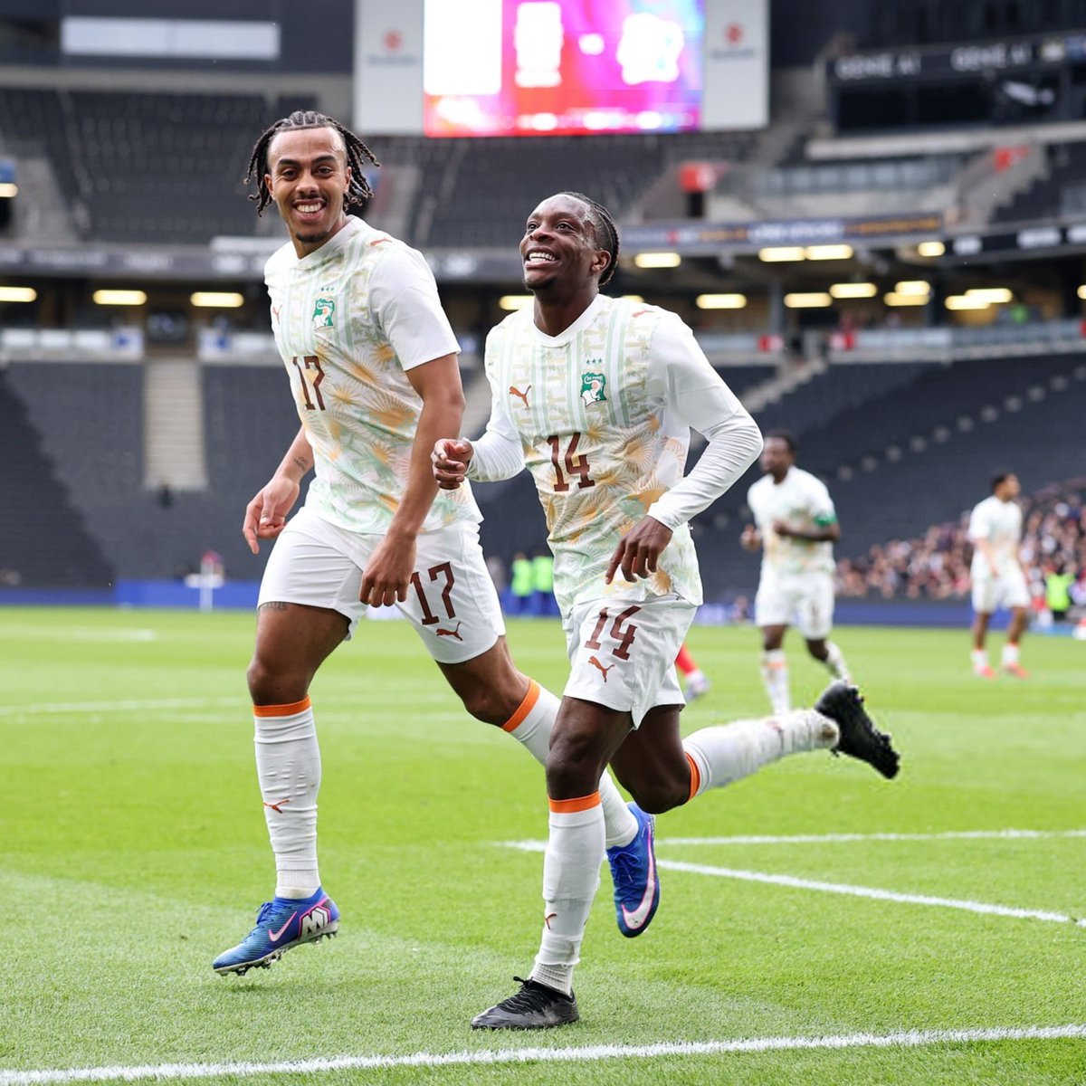 Instant Foot ⚽️ tweet media