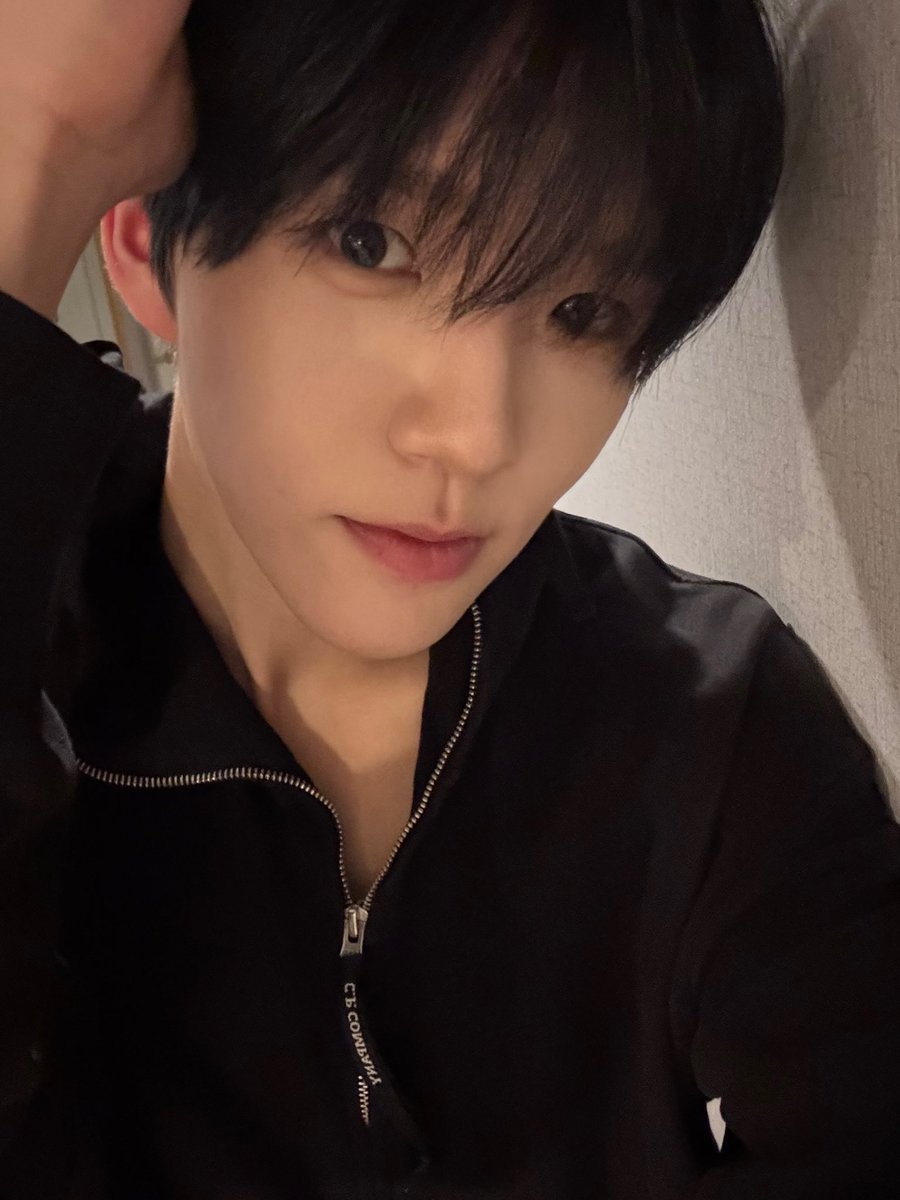 대견이 tweet media