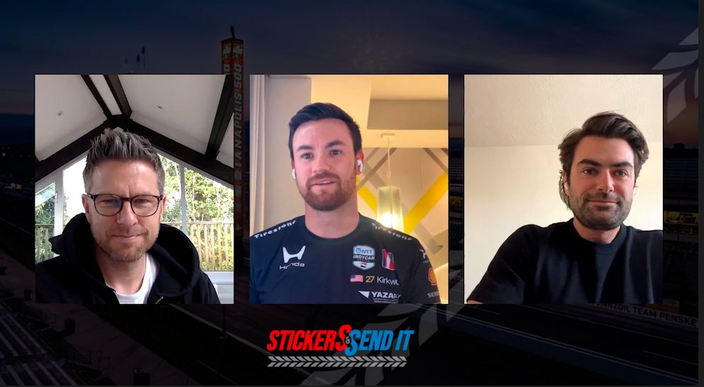 StickersAndSendIt tweet media